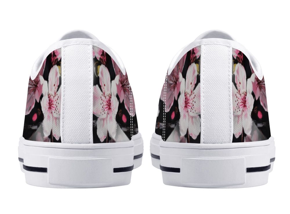 Oni's Geisha Blossom Low Top White 4